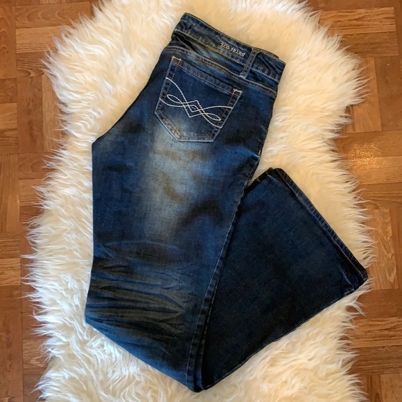 ZCO Jeans Premium Medium Wash Wild/Flare Blue Jeans Size 13 - Picture 11 of 12